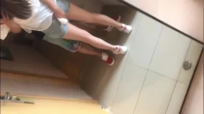 主动约我好几次的大奶子美少妇