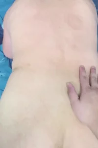 后入巨臀阿姨