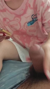 老婆打飞机足交